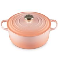 Le Creuset 5.5-qt. Round Oven Peach